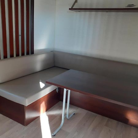 Mobilhome Agreable Sans Draps Ni Serviettes Пор-ла-Нувел Екстериор снимка